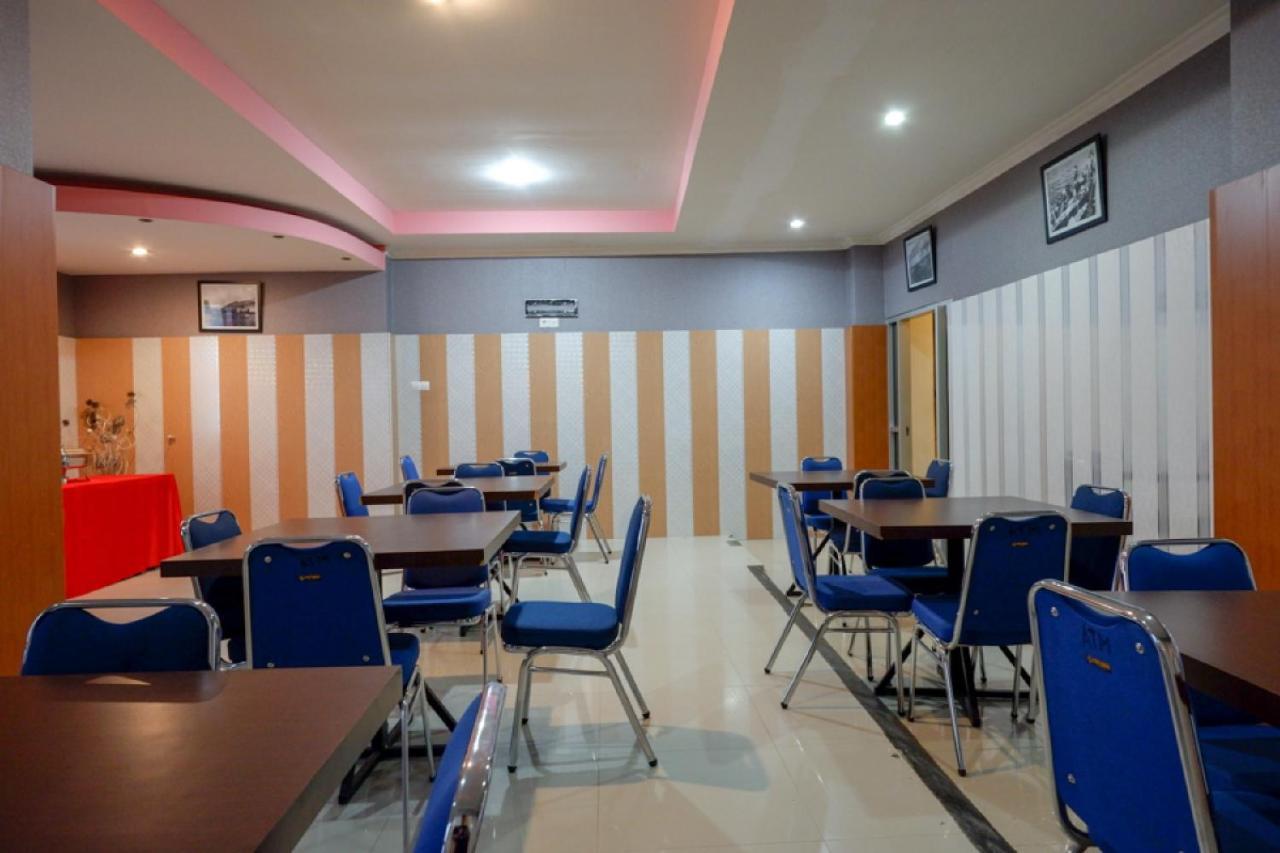 Reddoorz Near Citraland Waterpark Kendari Hotel Lepoleop Exterior foto