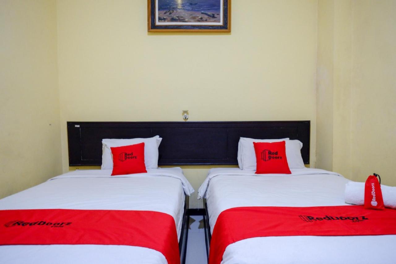 Reddoorz Near Citraland Waterpark Kendari Hotel Lepoleop Exterior foto