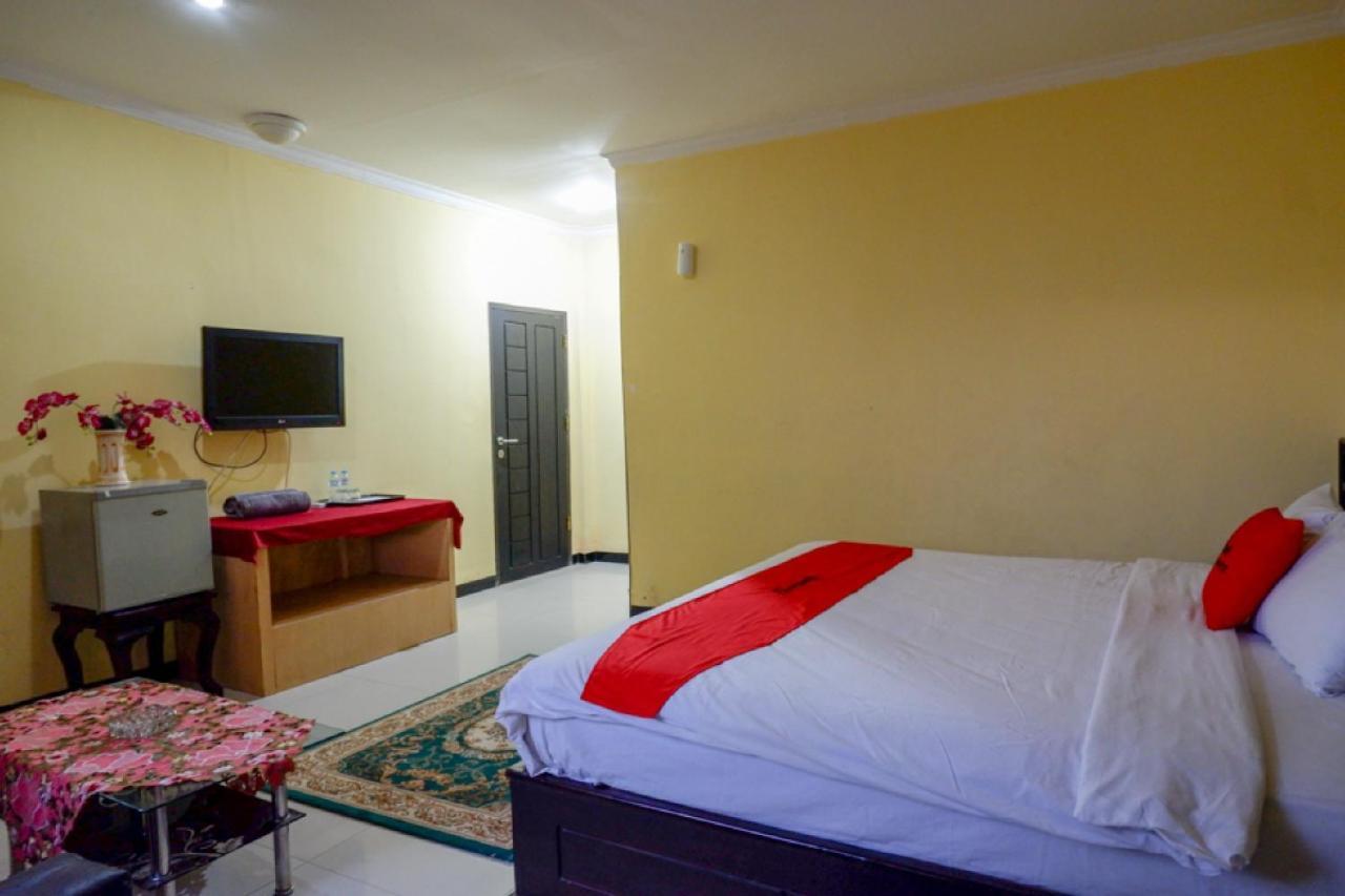 Reddoorz Near Citraland Waterpark Kendari Hotel Lepoleop Exterior foto