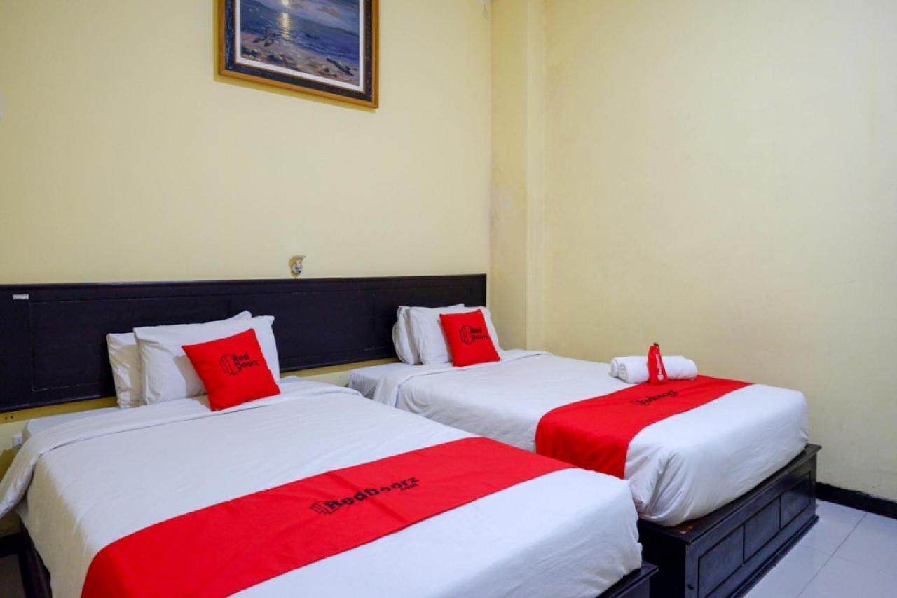 Reddoorz Near Citraland Waterpark Kendari Hotel Lepoleop Exterior foto