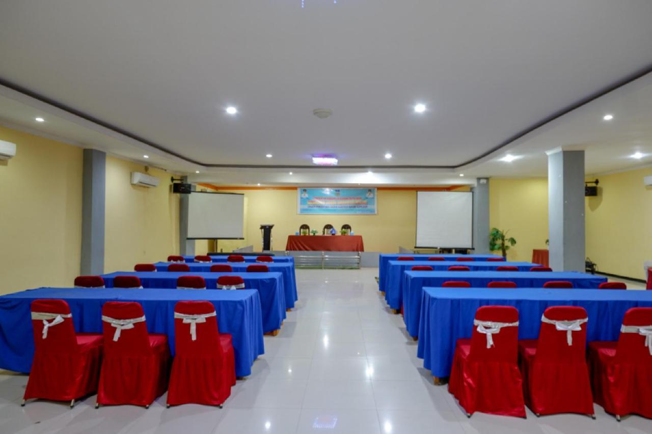 Reddoorz Near Citraland Waterpark Kendari Hotel Lepoleop Exterior foto
