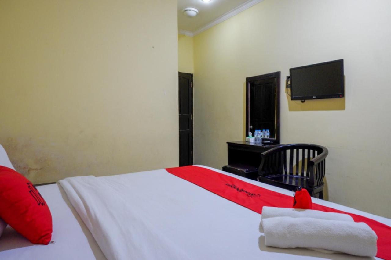 Reddoorz Near Citraland Waterpark Kendari Hotel Lepoleop Exterior foto